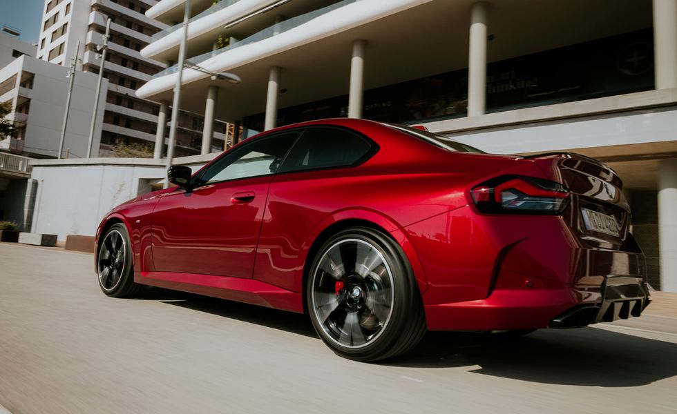 BMW 2 Coupe 2025