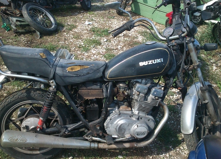 suzuki gn 250 