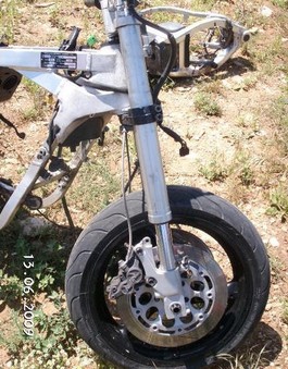 SUSUKI                         GSXR 1100