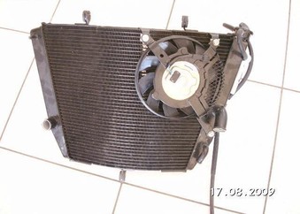 susuki                                               gsxr 750