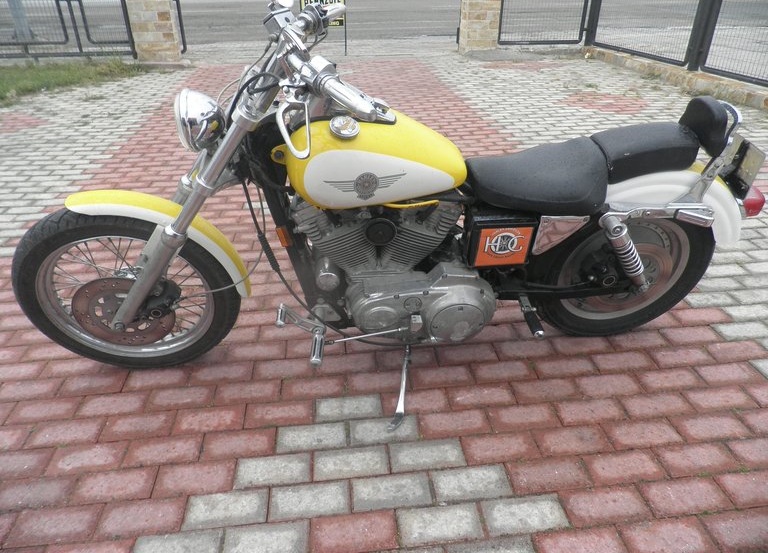 Harley Davidson XL 883 Sportster Custom 