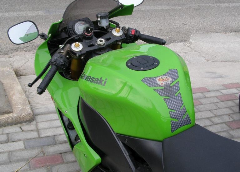 Kawasaki ZX 10 R Ninja ZXR 1000 ΠΡΟΣΦΟΡΑ