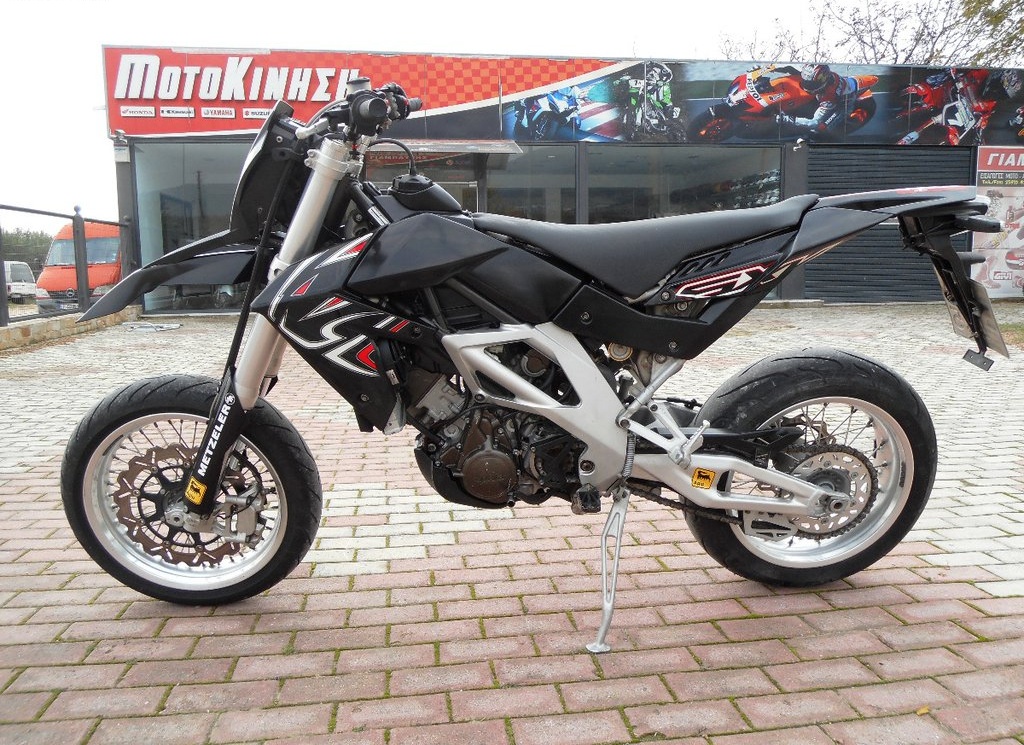 Aprilia SXV 550 ΠΟΛΛΑ ΕΧΤΡΑ