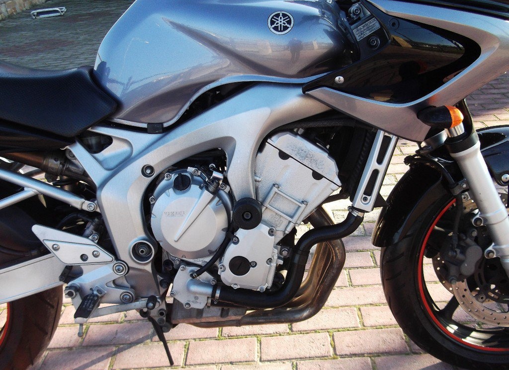 Yamaha FZ6 Fazer S2 