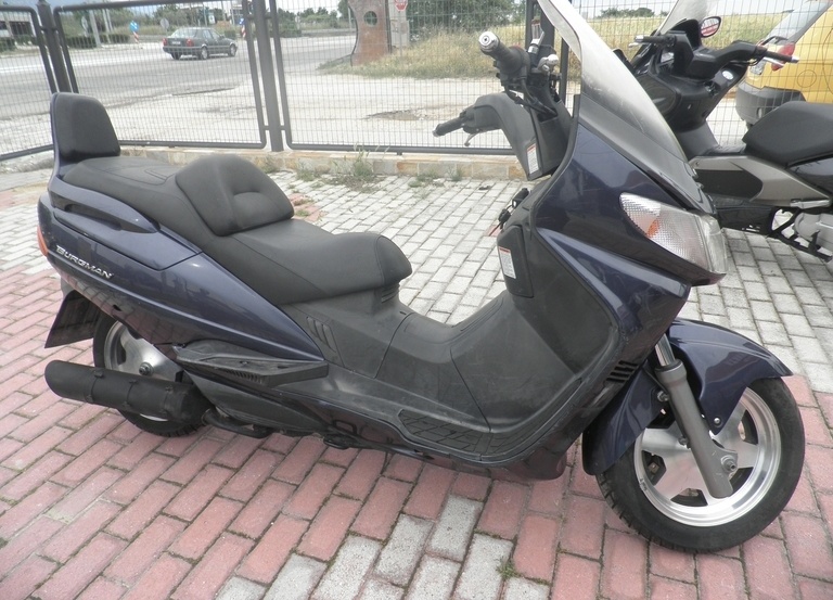 Suzuki AN 250 Burgman ΓΙΑ ΑΝΤΑΛΛΑΚΤΙΚΑ