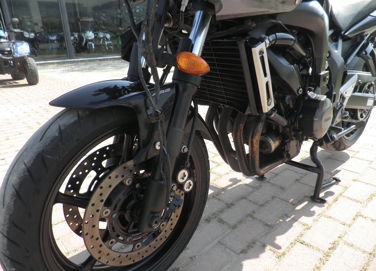 Yamaha FZ6 Fazer …