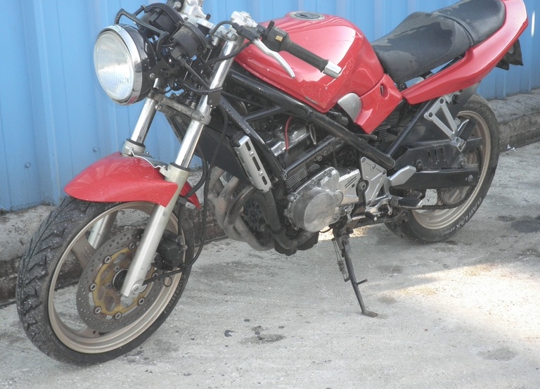 Suzuki GSF 400 Bandit GSF 250