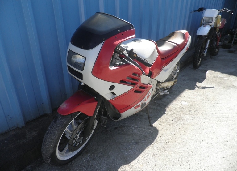 Suzuki GSXR 400 1989