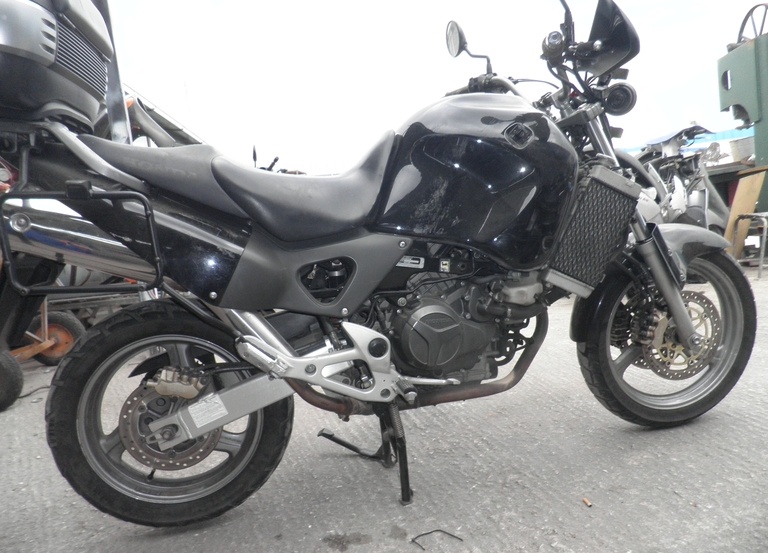 Honda XL 1000V Varadero 2004 INJECTION