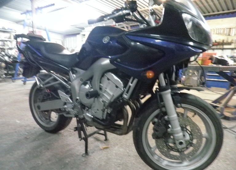 Yamaha FZ6 Fazer S2 2006