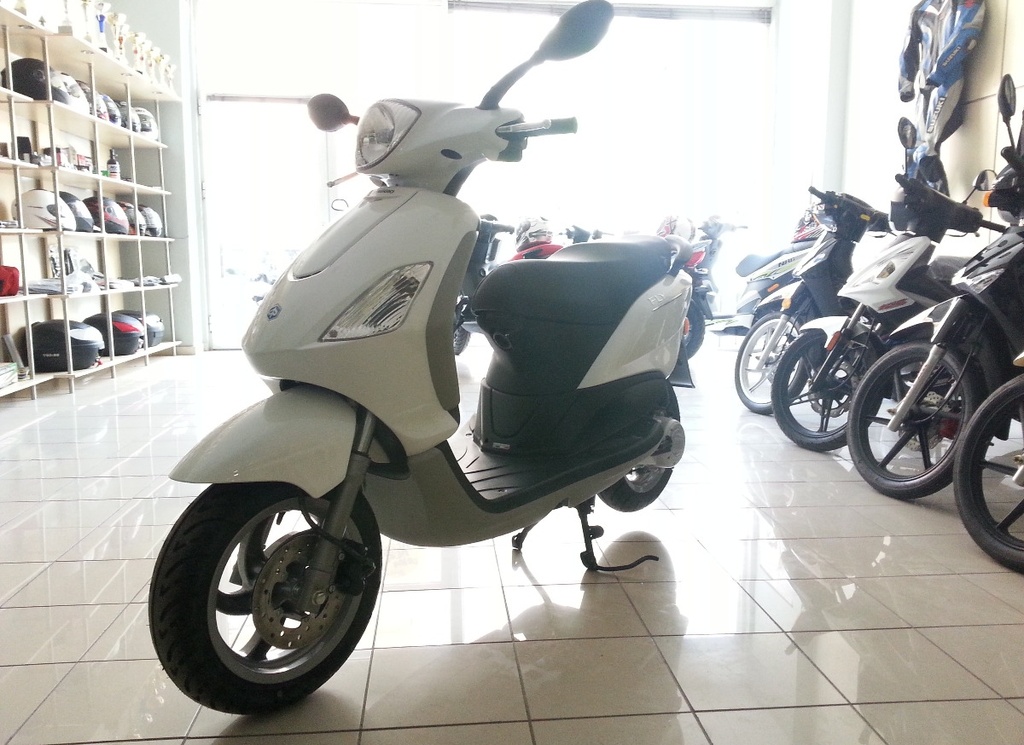 Piaggio FLY 50 …