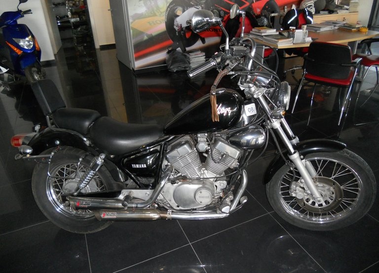 Yamaha XV Virago 