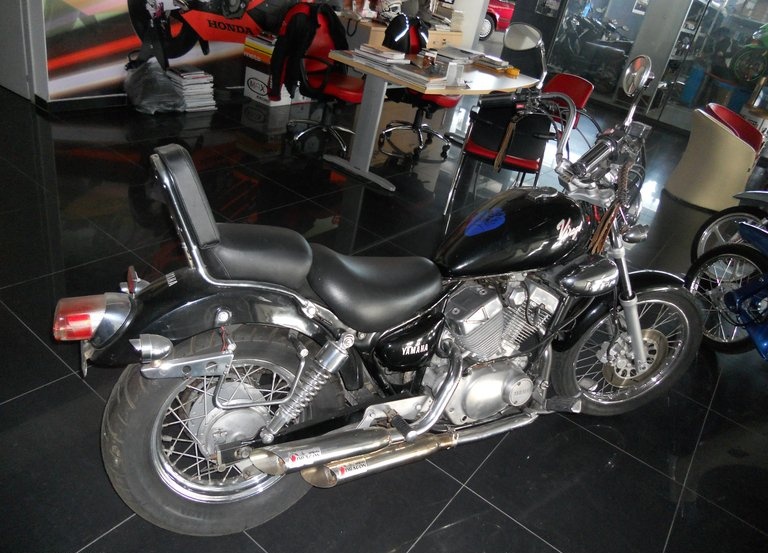 Yamaha XV Virago 