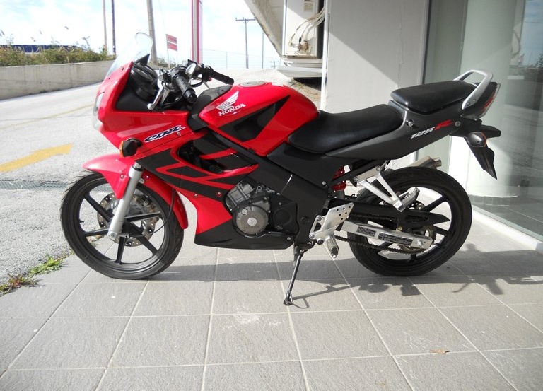 Honda CBR 125R 