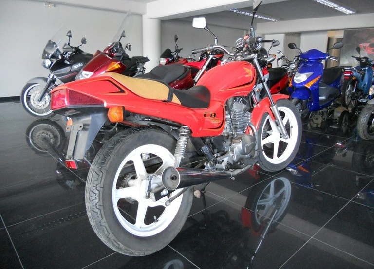 Honda CB 250 …