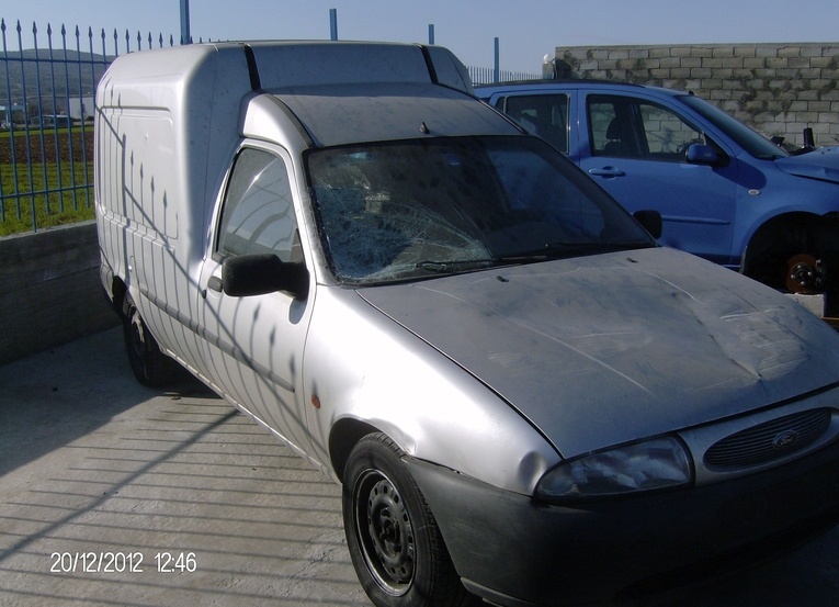 ANTΑΛΛΑΚΤΙKA FORD COURIER 1300 