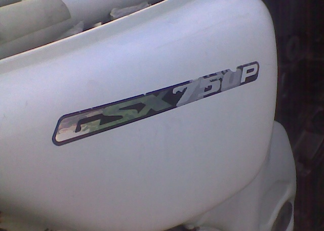 Suzuki GSX 750 …