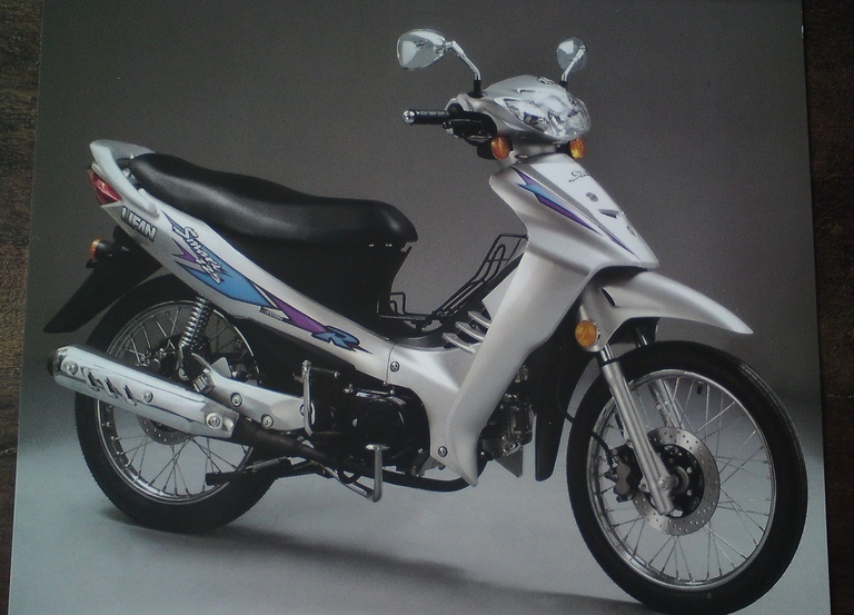 YAMAHA RD350 YPVS  ΚΑΠΑΚΙΑ  ΠΛΑΙΝΑ   ΓΝΗΣΙA   ΣΤΟΚ 