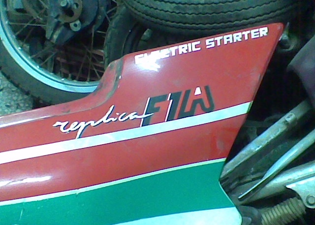 motoσυλλογη ΤΕΠΟΖΙΤΑ    APRILIA AF1 125 REPLICA 1989-90 ΓΙΑ ΑΝΤΑΛΛΑΚΤΙΚΑ ΟΤΙ ΧΡΕΙΑΣΤΕΙΤΕ