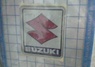 SUZUKI ΕΜΒΛΗΜΑΤΑ ΜΕ …
