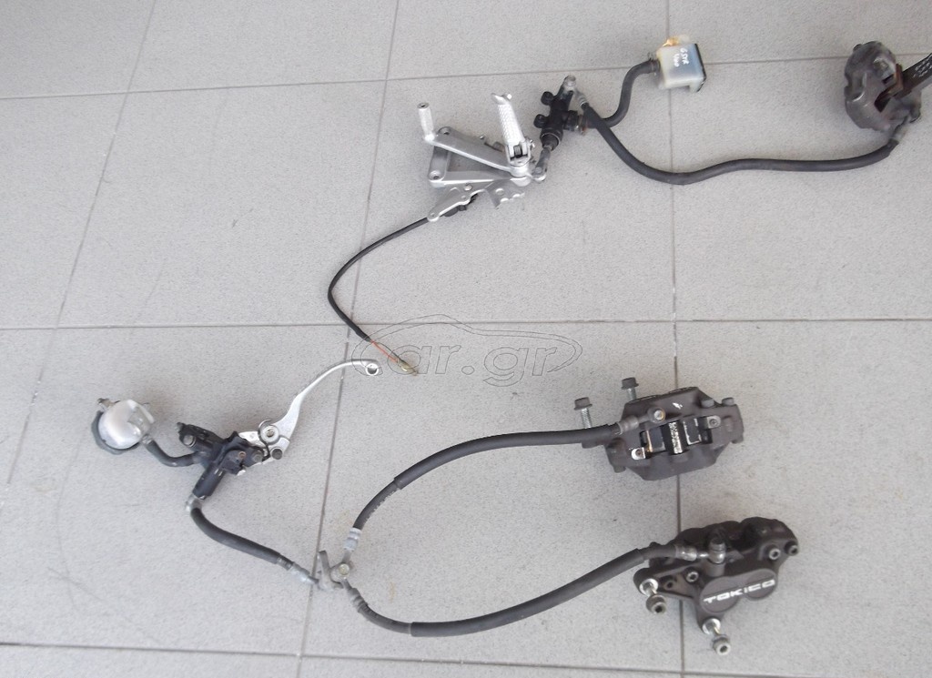 Suzuki GSX-R 400 …