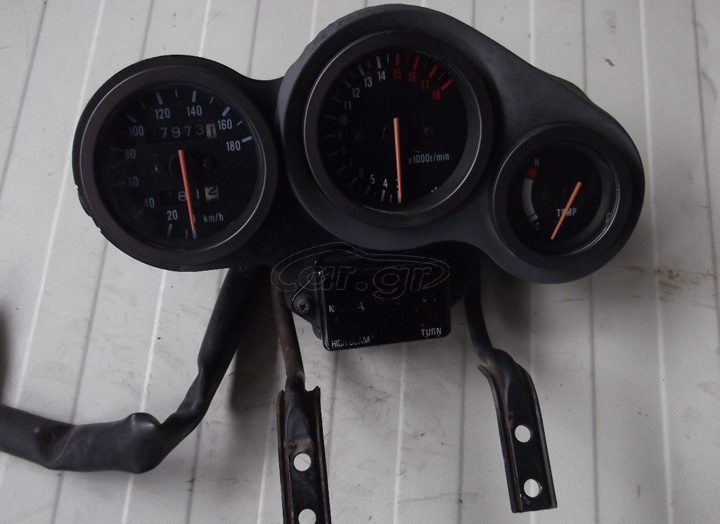 Suzuki GSX-R 400 …