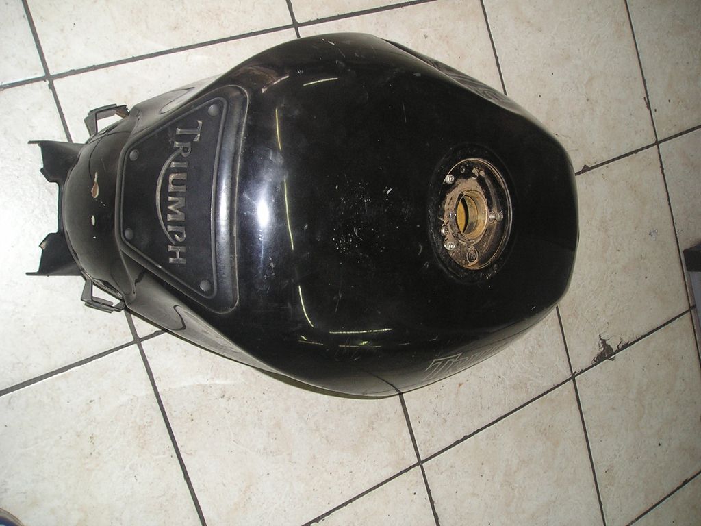 TRIUMPH SPRINT CARB 900