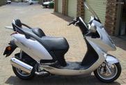 Kymco Grand DINK 250 Διάφορα πλαστικά μέρη πάτωμα εσωτ ποδιά κουβάς σελάς λασποτηρας όλα Σε Άριστη κατάσταση!!! 