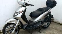 Piaggio Beverly 200-500 03/07  Πλαστικά μέρη ουρά  σε καλή κατάσταση!!!!!!!!!!!