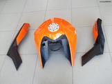 KTM DUKE 125-200 2012/2017 Μάσκα Φανάρι Εμπρος Ντεπόζιτο Βενζίνης και πλαϊνά καπάκια L+R Κάτω Σέλας σε καλή κατάσταση!!!