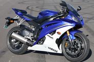 Yamaha YZF-R6 2006-2012 Ποδοστήριο!!! Καινούριο Πλήρες Σετ Μαρσπιέ δεξι Οδηγού Εμπρος!!!