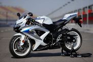 Suzuki GSXR 600 750 K11-K12-K13-K14-K15-K16-K17-K18 2011-2018 Πλήρες Σετ Καινούριο Αριστερό  Μαρσπιέ Οδηγού Εμπρος!!! 