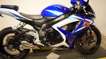 SUZUKI GSXR600/750 2006-2010 Πλήρες Σετ Καινούρια Μαρσπιέ και πατάκια (Ποδοστήρια) L+R Συνοδηγού Πίσω!!!