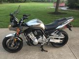  Yamaha FZS1000 Fazer 2001/06 Μάσκα Fairing εμπρός σε καλή κατάσταση !!!