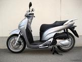 PIAGGIO X9 250 KAI HONDA SH 300 ΣΙΑΓΩΝΕΣ ΦΥΓΟΚΕΝΤΡΙΚΟΥ