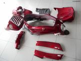 KYMCO PEOPLE 250 2001/2005 Bourgman kit πλαστικών Fairing-Κουστούμι σέλα και φανάρια εμπρός και πίσω σε άριστη κατάσταση!!!!.