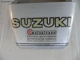 SUZUKI GSX 400...............