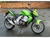 Kawasaki Z750 2007/2015 Ζάντα πίσω πλήρες με τα ρουλεμάν σε αρίστη κατάσταση!!! σαν καινούρια!!!!