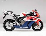 Honda CBR1000RR 2004/06  Σταυρός Πιρουνιού και Τιμονοπλακα σε άριστη κατάσταση!!