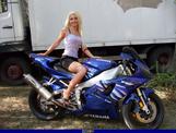 Yamaha YZF R1 2000/2005 Ψυγείο Νερού βεντιλατερ,και θερμοβαλβιδα σε άριστη κατάσταση!!!!