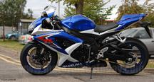 Suzuki GSXR 600-750 K8-K9 κάτω πλαστικό μέρος σέλας σε άριστη κατάσταση!!!