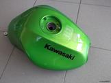 Kawasaki ER-6n 650/ER-6f-650 2007/2013 Ντεπόζιτο/Ρεζερβουάρ Βενζίνης σε άριστη κατάσταση!!!