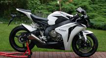 Honda CBR1000RR 2007/15 Γνήσιες  Δισκόπλακες εμπρός!!! σε άριστη κατάσταση!!!