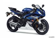 Yamaha YZF-R6 2006-2014 μαρσπιε με τα πατάκια κομπλέ L+R εμπρός και πίσω ,και πλαγιοστατης σε άριστη κατάστασή!!!