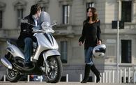 Piaggio Beverly 250 Tourer 2008 Μάσκα φανού εμπρός σε καλή κατάσταση!!!!!!!!!!!