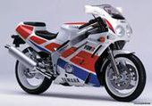 YAMAHA FZR 400 … thumbnail