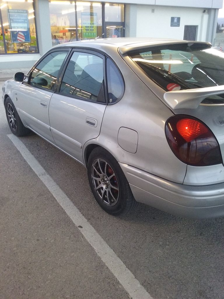 Toyota Corolla Liftbak vvti '01