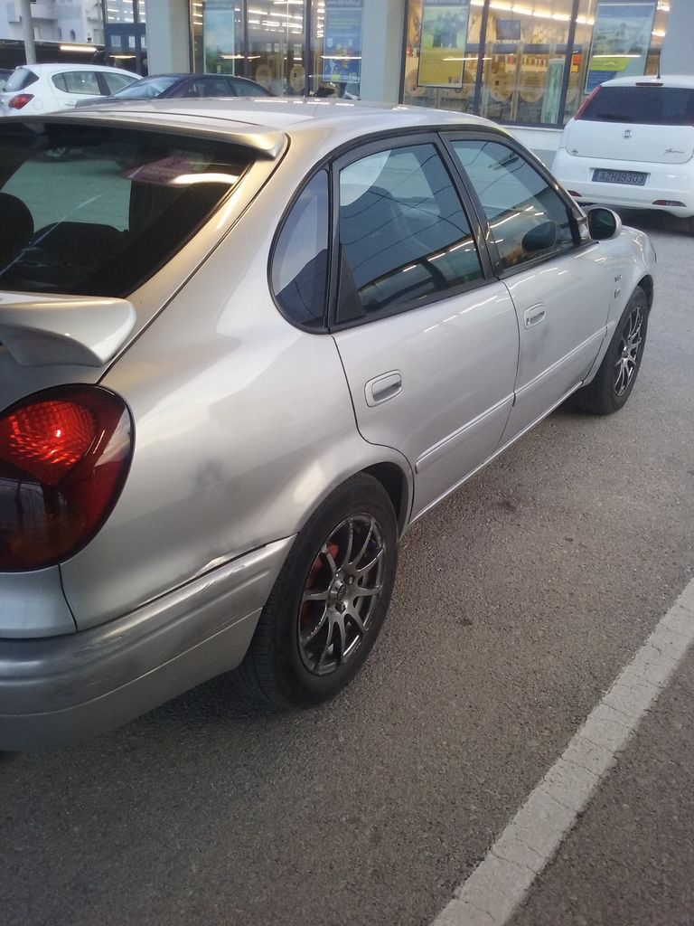 Toyota Corolla Liftbak vvti '01