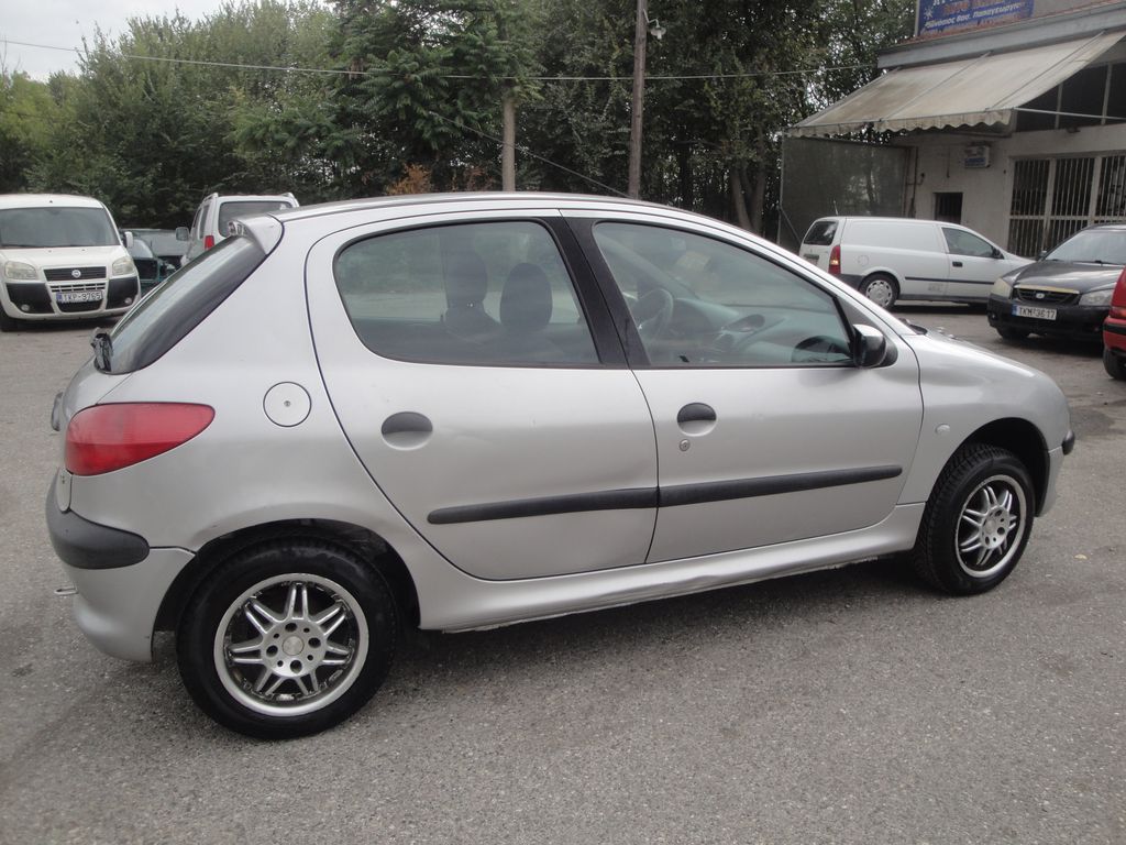 Peugeot 206  '00