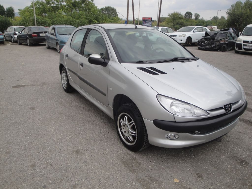 Peugeot 206  '00